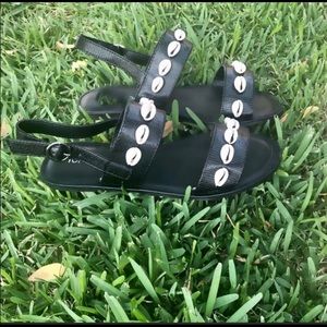 Black Seashells Sandals